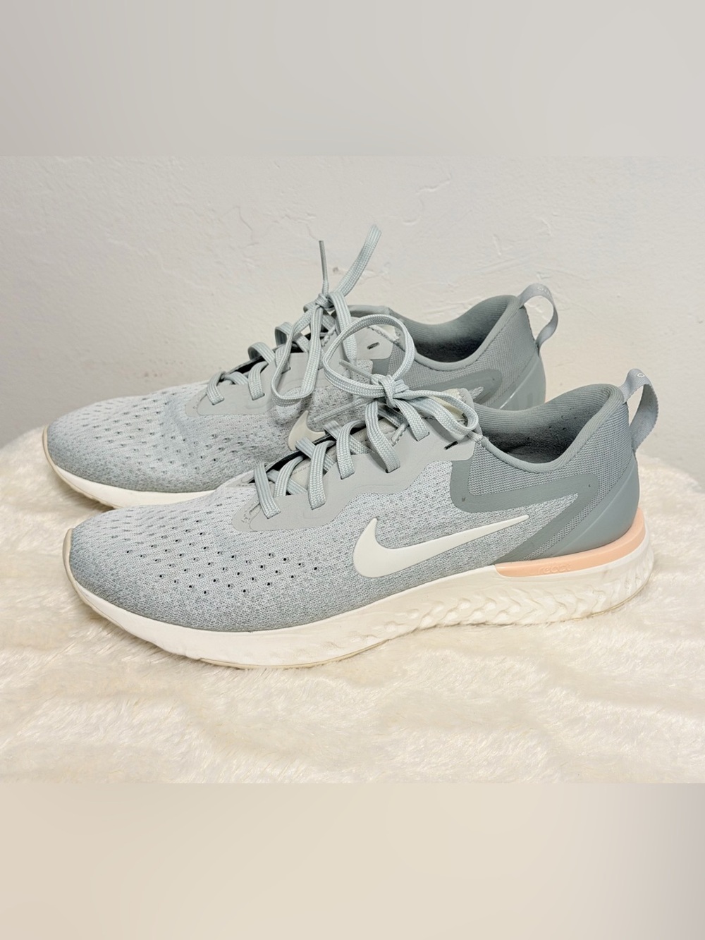 Nike Odyssey React Light Silver (Women's) Size 10